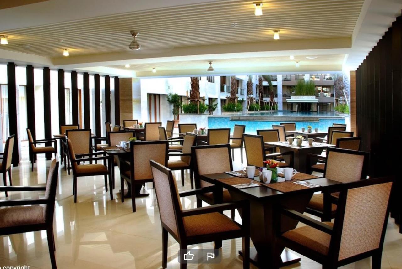 Stylish 2 Bedroom Penthouse Apt, Newly Refreshed, 50 Mbps, Pool, Gym, Resto Kuta Lombok Exterior foto